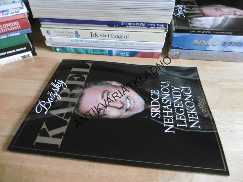 BOŽSKÝ KAREL GOTT, SRDCE NEHASNOU, LEGENDY NEKONČÍ