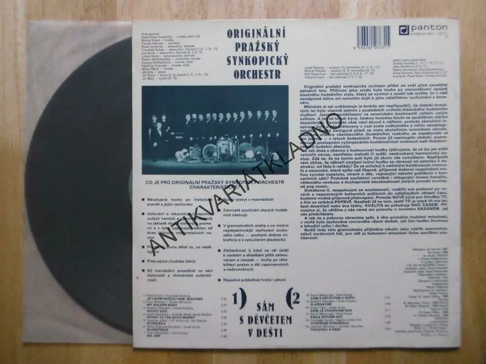 SÁM S DĚVČETEM V DEŠTI, ORIGINÁLNÍ PRAŽSKÝ SYNKOPICKÝ ORCHESTR