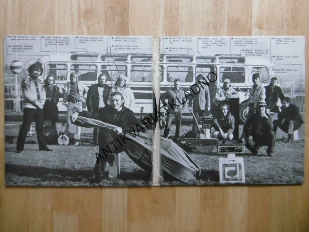 HROMSKEJ DEN ZELENÁČŮ, GREENHORNS ´73, ZELENÁČI, 2 DESKA, A1, TUČNÝ