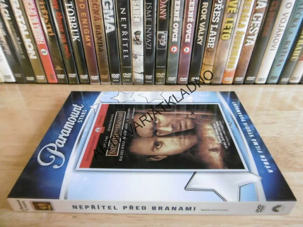 NEPŘÍTEL PŘED BRANAMI,JUDE LAW, DVD FILM