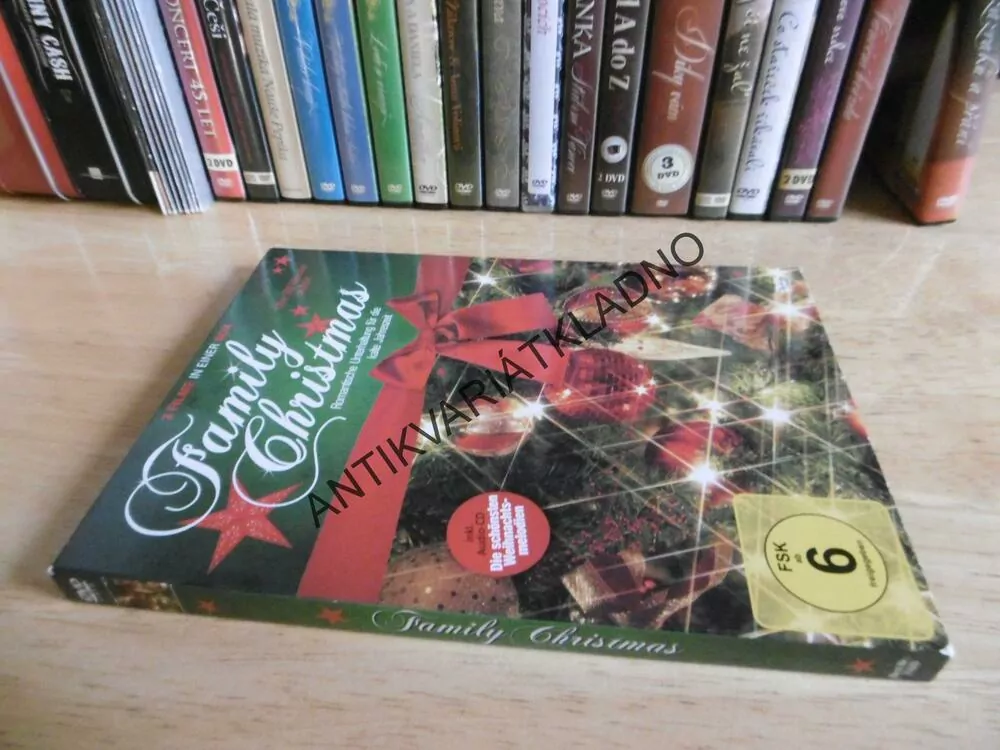 FAMILY CHRISTMAS, CD + DVD HUDBA