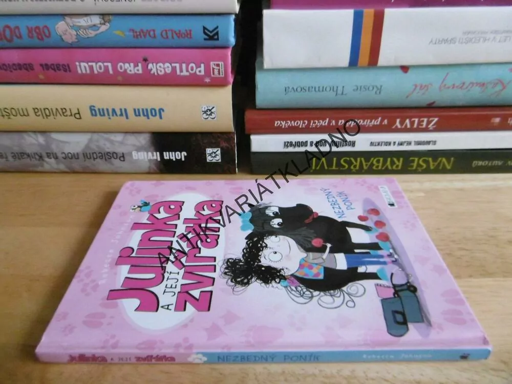 JULINKA A JEJÍ ZVÍŘÁTKA,NEZBEDNÝ PONÍK, REBECCA JOHNSON, **an