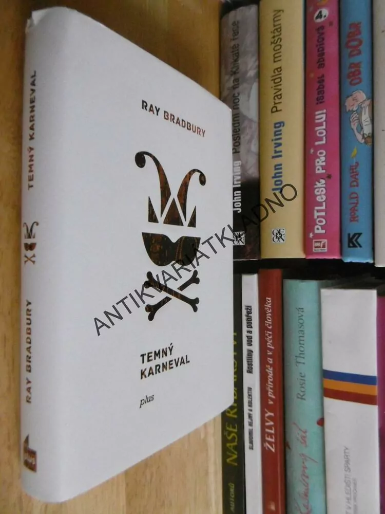 TEMNÝ KARNEVAL, RAY BRADBURY