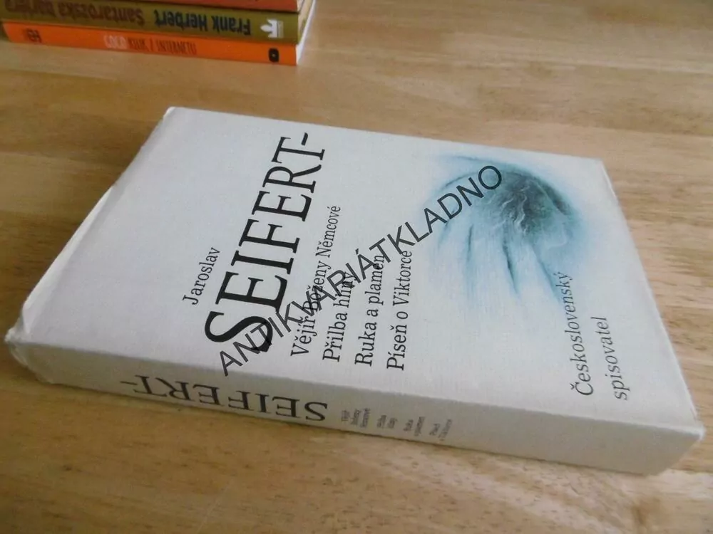 VĚJÍŘ BOŽENY NĚMCOVÉ, PŘILBA HLÍNY, AJ. JAROSLAV SEIFERT