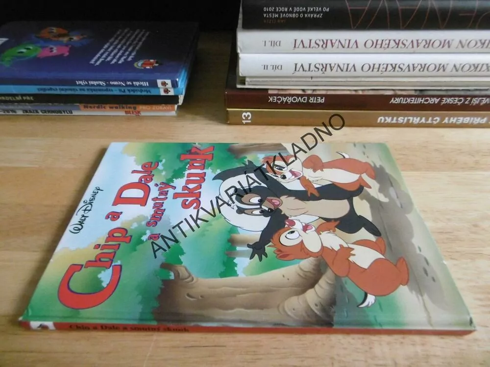 CHIP A DALE A SMUTNÝ SKUNK, WALT DISNEY 