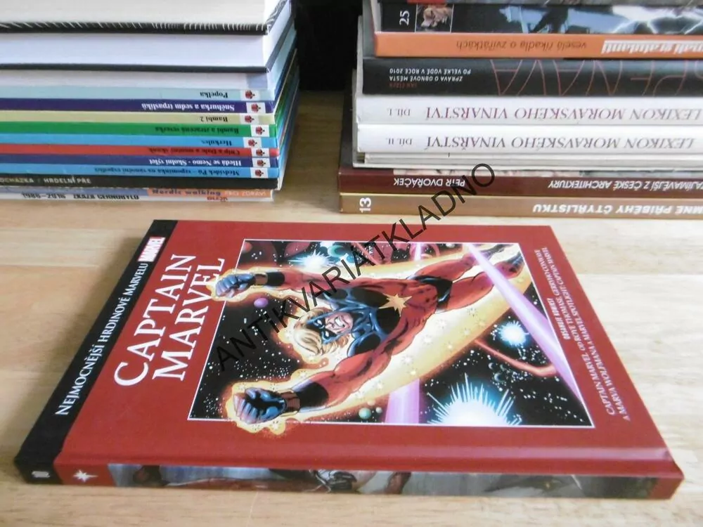 CAPTAIN MARVEL, KAPITÁN, KOMIKS MARVEL 10., **an