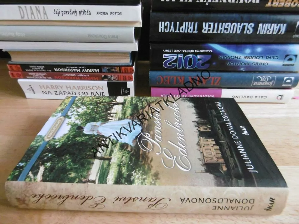 PANSTVÍ EDENBROOKE, JULIANNE DONALDSONOVÁ, **an