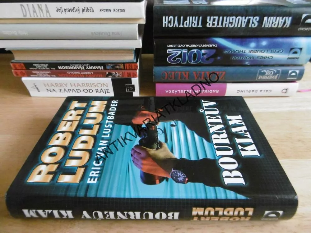 BOURNEŮV KLAM, ROBERT LUDLUM, ERIC VAN LUSTBADER, **an