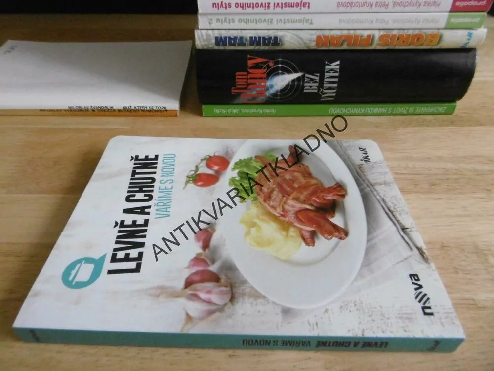 VAŘÍME S NOVOU LEVNĚ A CHUTNĚ..., LÁĎA HRUŠKA, **an
