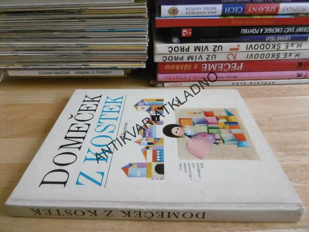 DOMEČEK Z KOSTEK, VÝBĚR POHÁDEK Z MEZINÁRODNÍ SÉRIE OBRÁZKOVÝCH KNIH