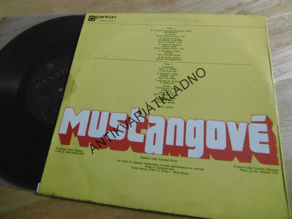 MUSTANGOVÉ 74, 