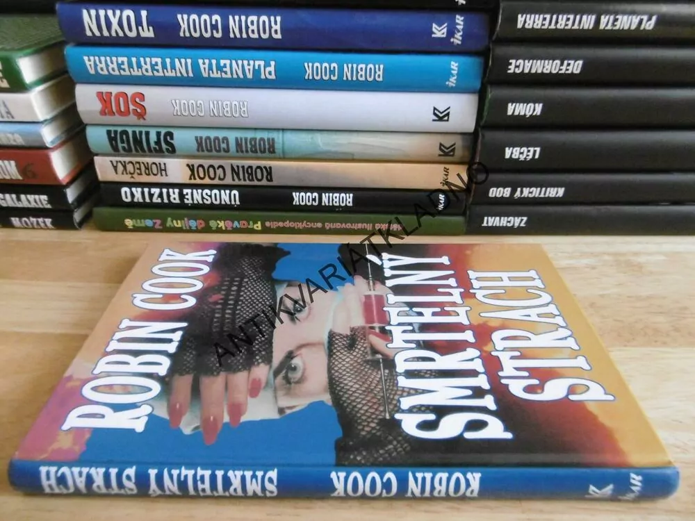 SMRTELNÝ STRACH, ROBIN COOK, **an