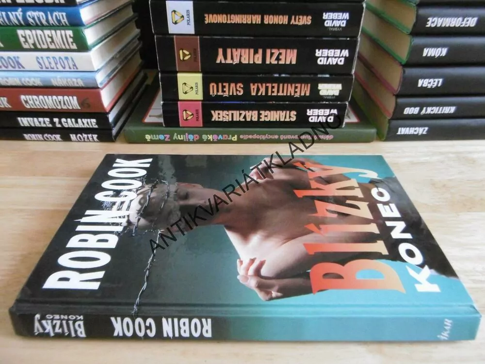 BLÍZKÝ KONEC, ROBIN COOK, **an
