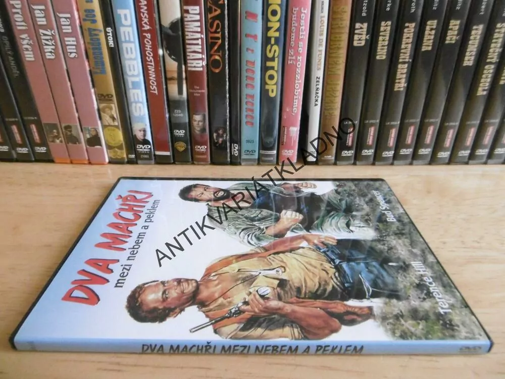 DVA MACHŘI MEZI NEBEM A ZEMÍ, DVD FILM 