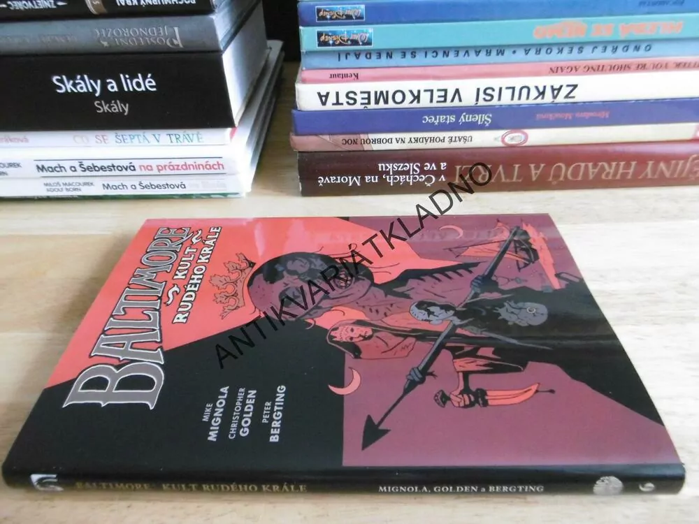 BALTIMORE, KULT RUDÉHO KRÁLE, MIGNOLA, GOLDEN, **an