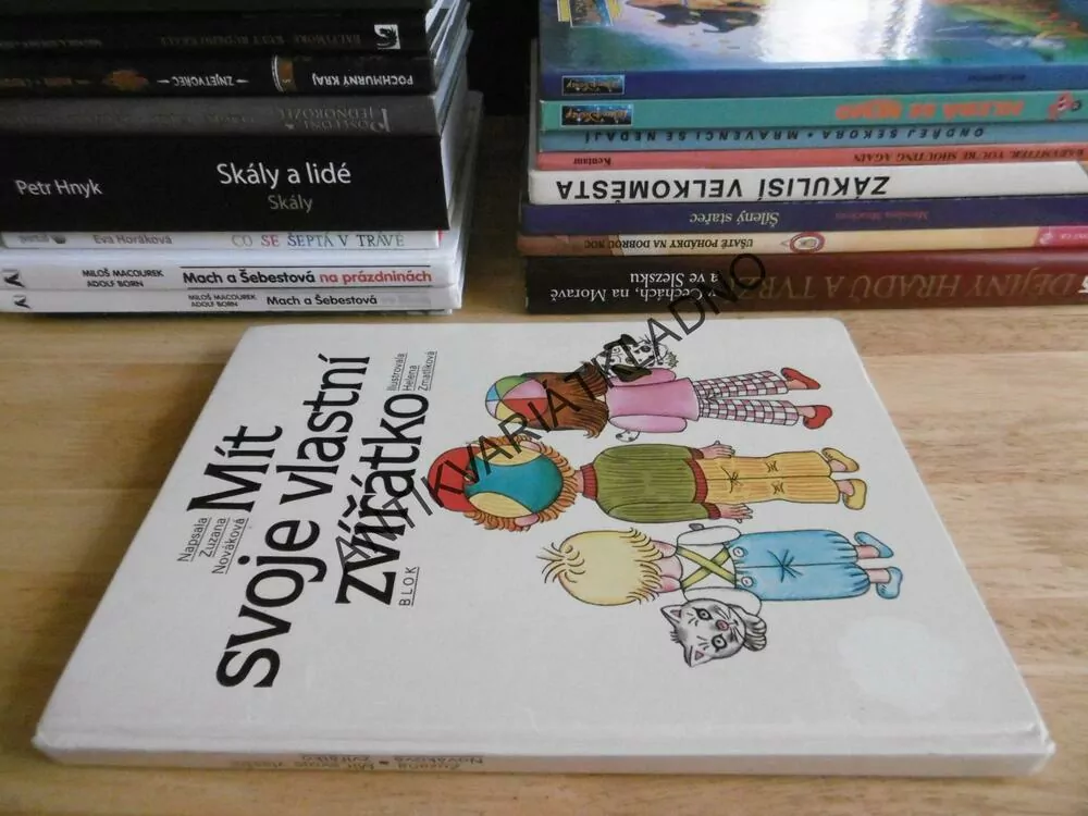MÍT VLASTNÍ ZVÍŘÁTKO, ZUZANA NOVÁKOVÁ, ZMATLÍKOVÁ, 1988, **an