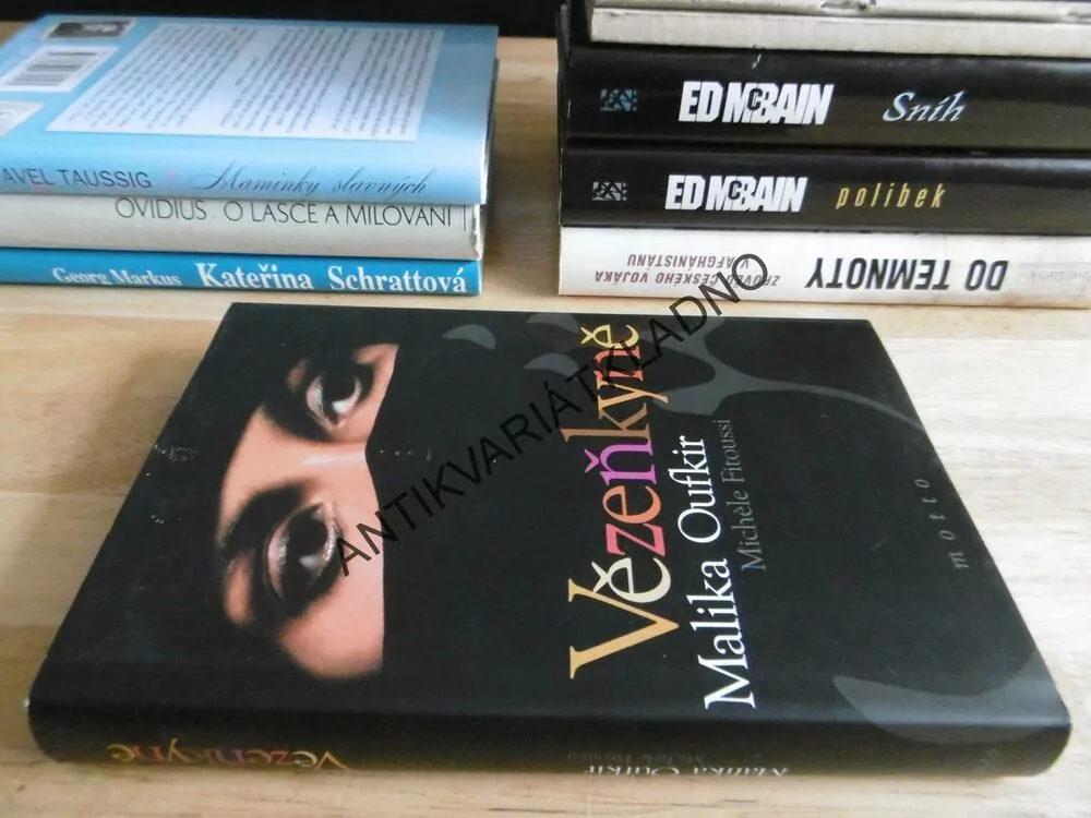 VĚZEŇKYNĚ MALIKA OUFKIR, MICHÉLE FITOUSSI, **an