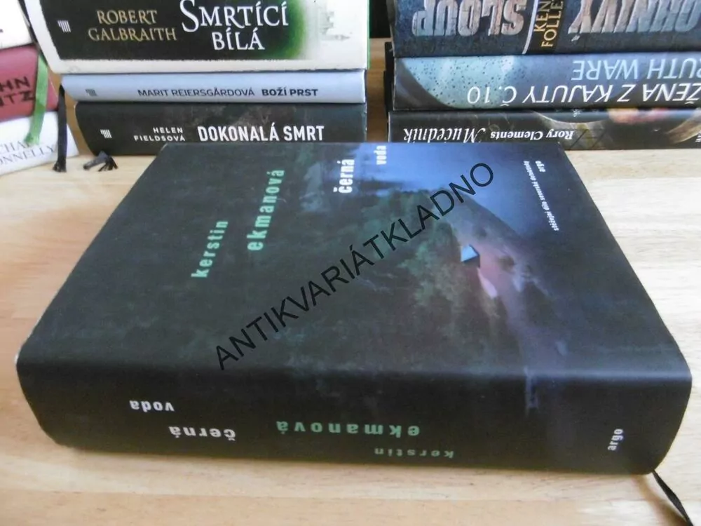 ČERNÁ VODA, KERSTIN EKMANOVÁ, **an