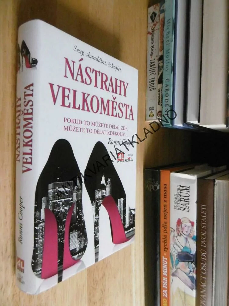 NÁSTRAHY VELKOMĚSTA, RONNI  COOPER, **an