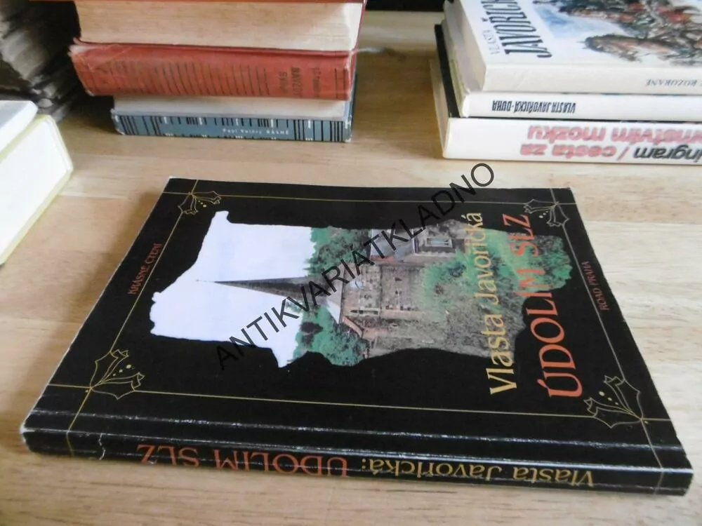 ÚDOLÍM SLZ, VLASTA JAVOŘICKÁ, **an