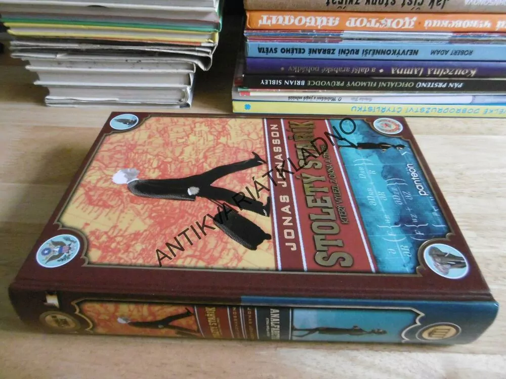 STOLETÝ STAŘÍK, KTERÝ VYLEZL Z OKNA A ZMIZEL, ANALFABETKA,KTERÁ UMĚLA POČÍTAT, JONAS JONASSON, **an