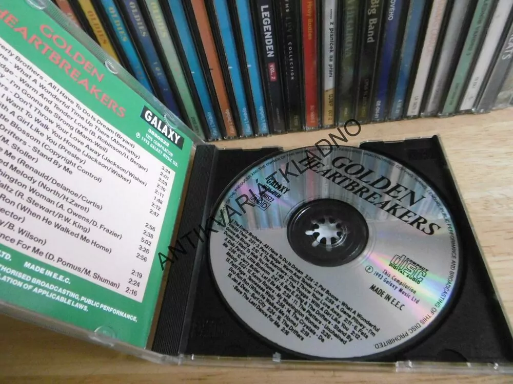 THE STARLIGHT COLLECTION GOLDEN HEARTBREAKERS, CD