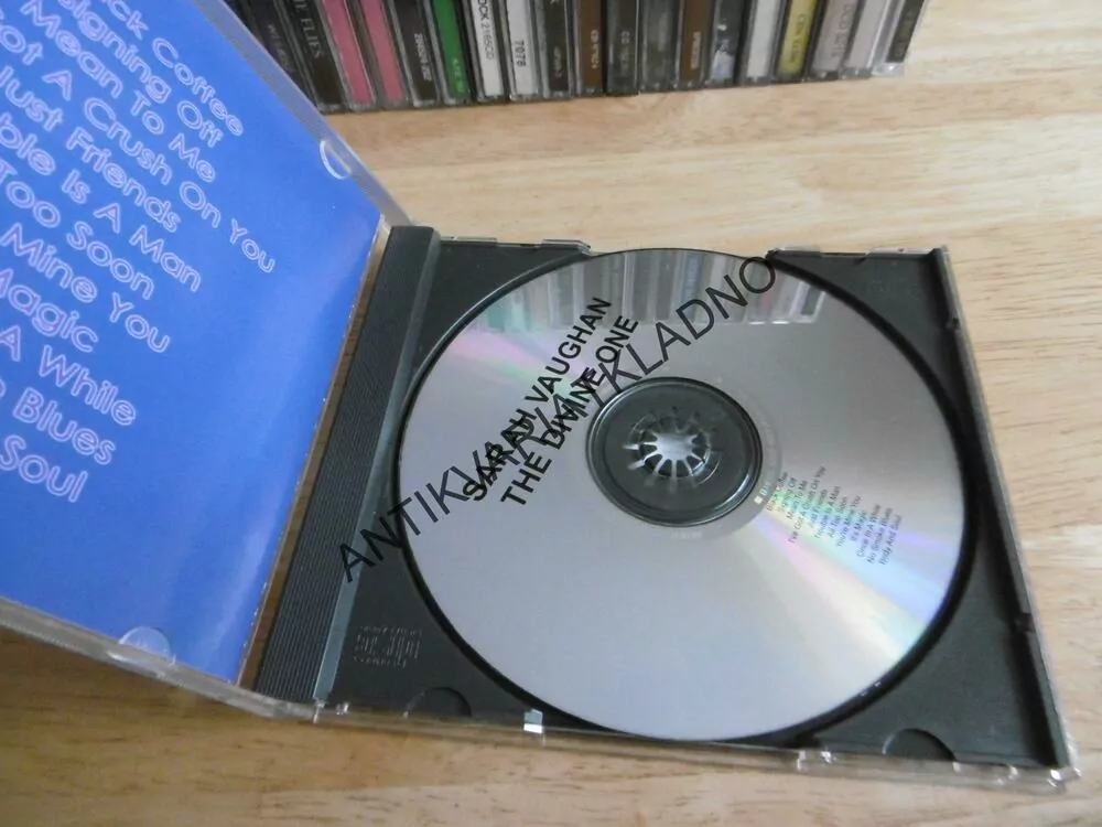 SARAH VAUGHAN, THE DIVINE ONE, CD HUDBA