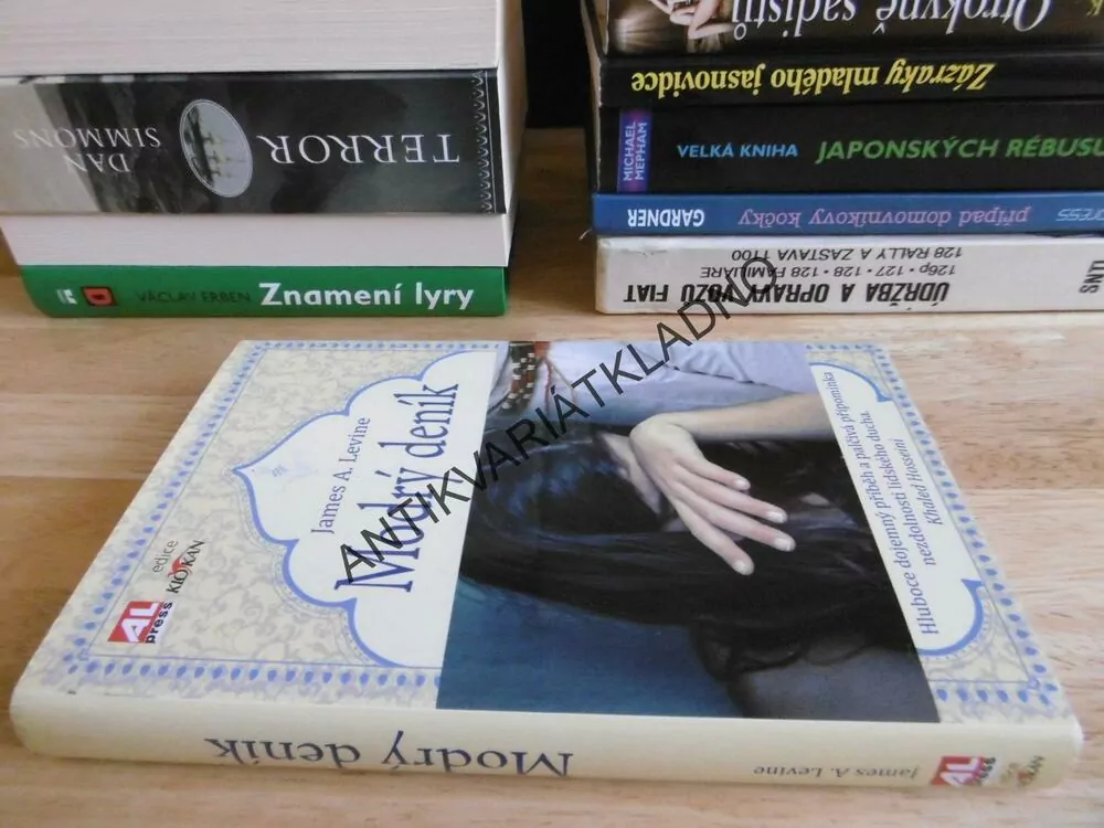 MODRÝ DENÍK, JAMES A. LEVINE, **an