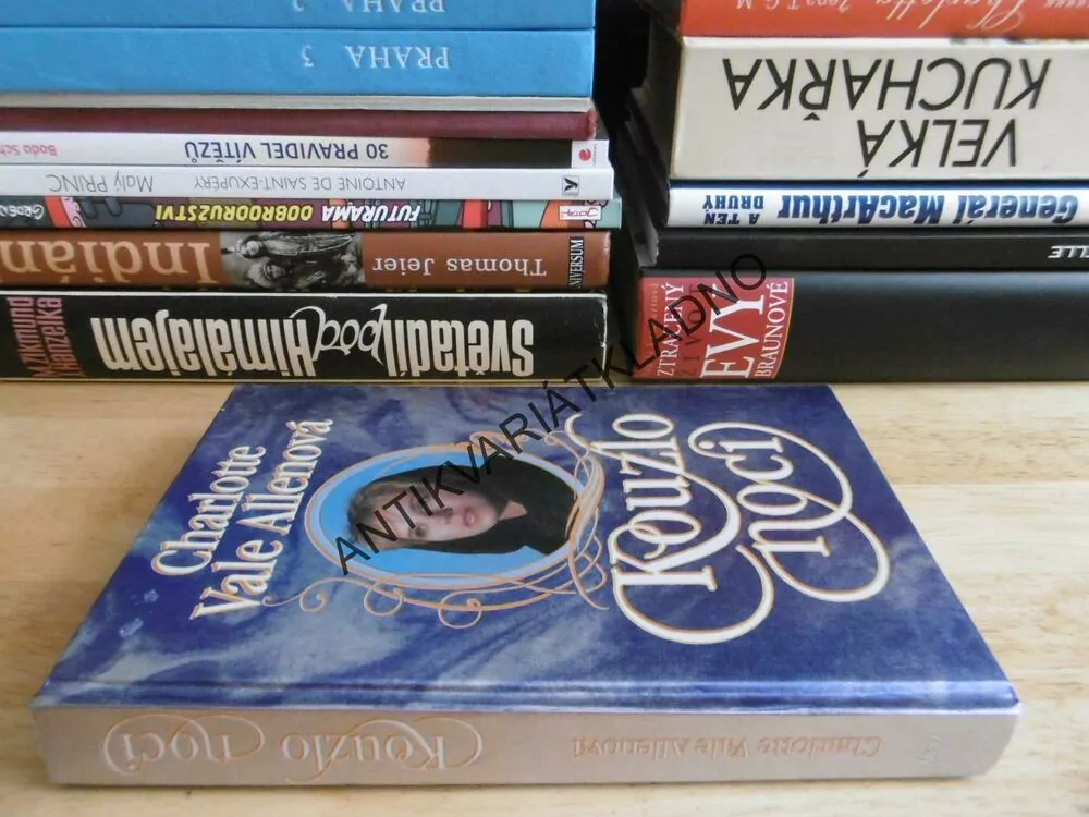 KOUZLO NOCI, CHARLOTTE VALE ALLENOVÁ, **an