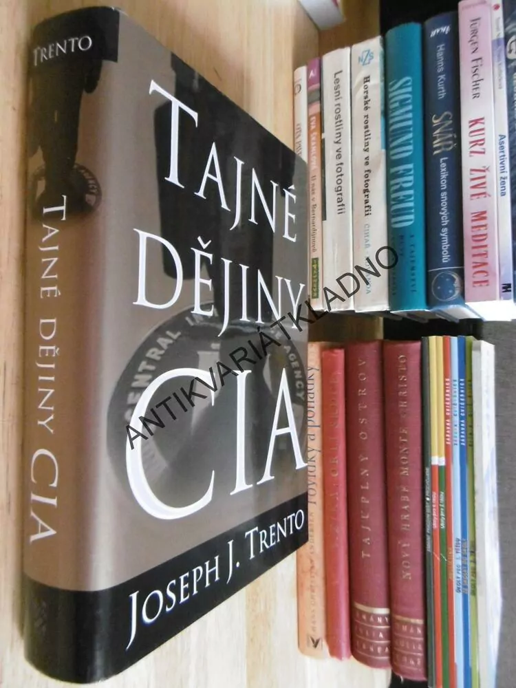 TAJNÉ DĚJINY CIA, JOSEPH J. TRENTO, **an