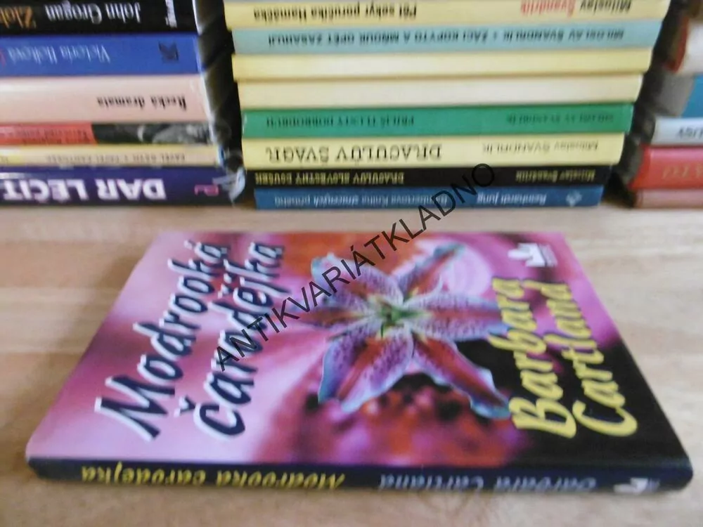 MODROOKÁ ČARODĚJKA, BARBARA CARTLAND, CARTLANDOVÁ, **an