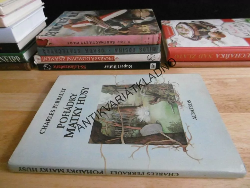 POHÁDKY MATKY HUSY, CHARLES PERRAULT, **an
