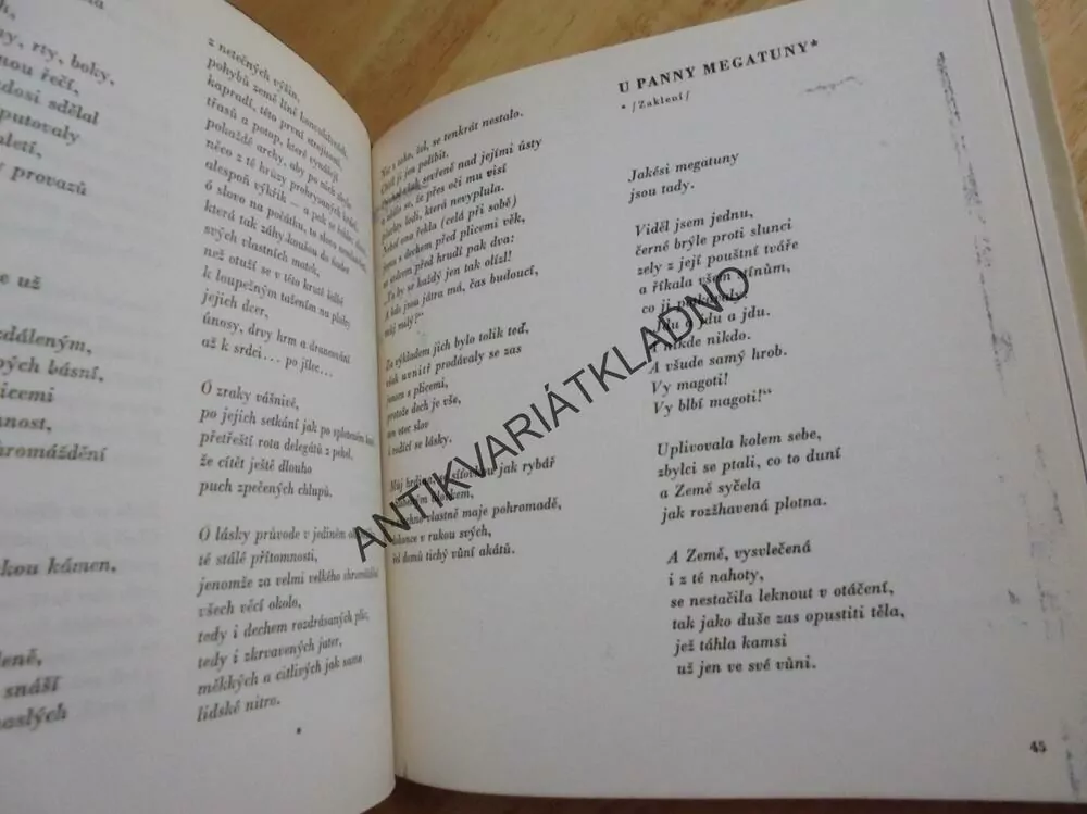 KNIHA A GRAMODESKA- SVLÉKÁNÍ HADŮ, MIKULÁŠEK