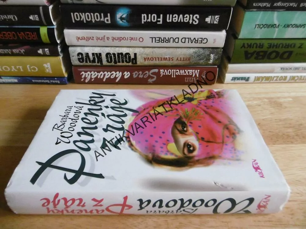 PANENKY Z RÁJE, BARBARA WOODOVÁ, **an