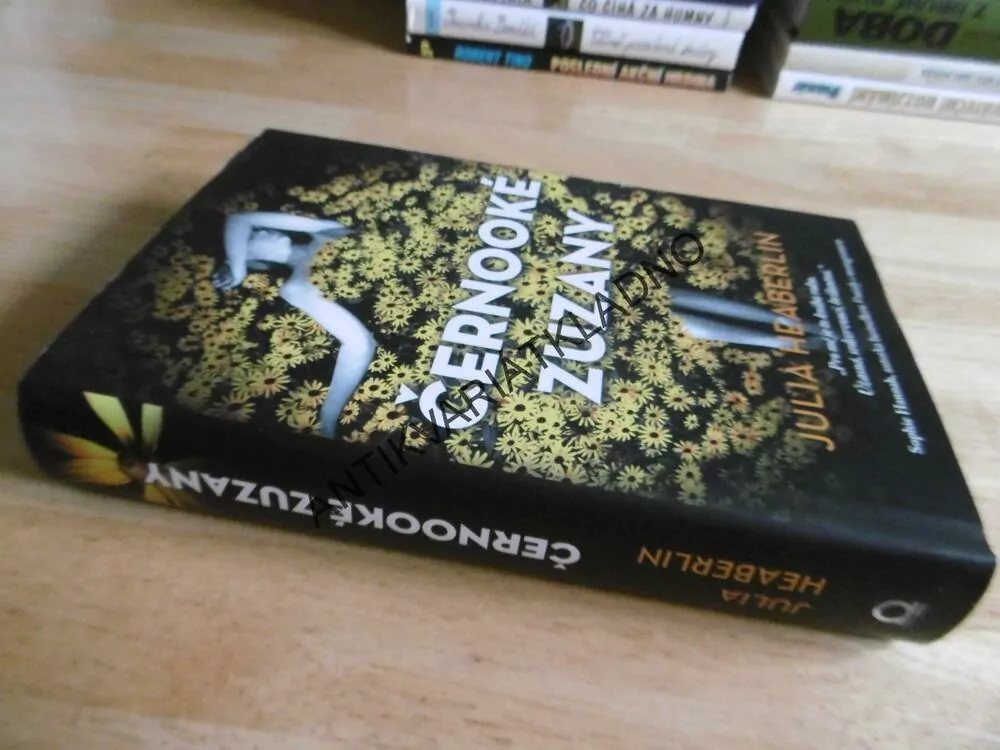 ČERNOOKÉ ZUZANY, JULIA HEABERLIN, **an