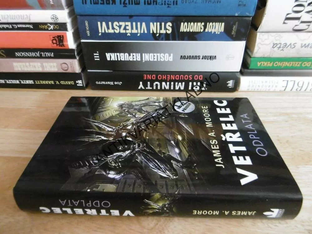 VETŘELEC, ODPLATA, JAMES A. MOORE, ALIEN, **an