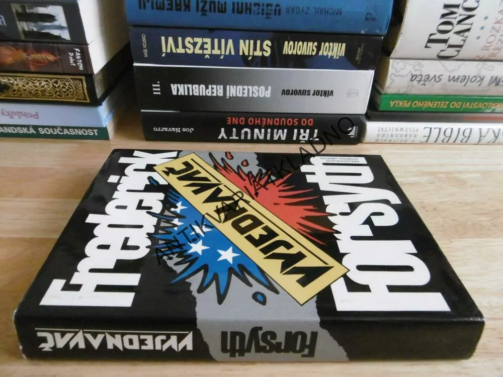 VYJEDNAVAČ, FREDERICK FORSYTH, **an