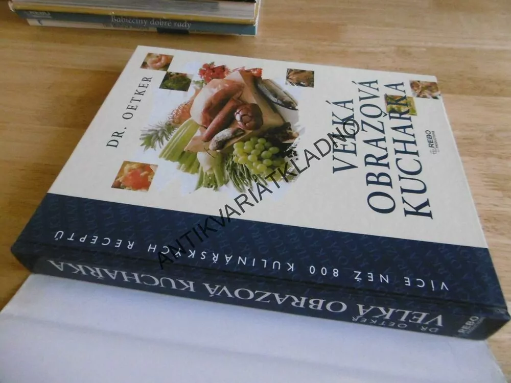 VELKÁ OBRAZOVÁ KUCHAŘKA, DR. OETKER, VÍCE NEŽ 800 RECEPTŮ, **an