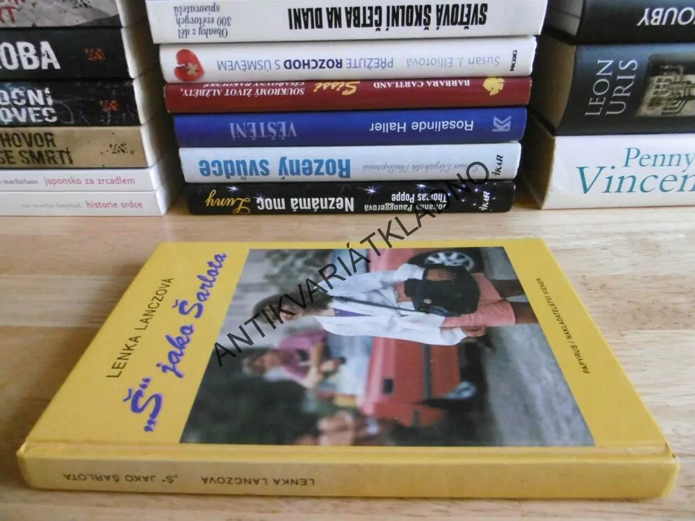Š JAKO ŠARLOTA, LENKA LANCZOVÁ, **an