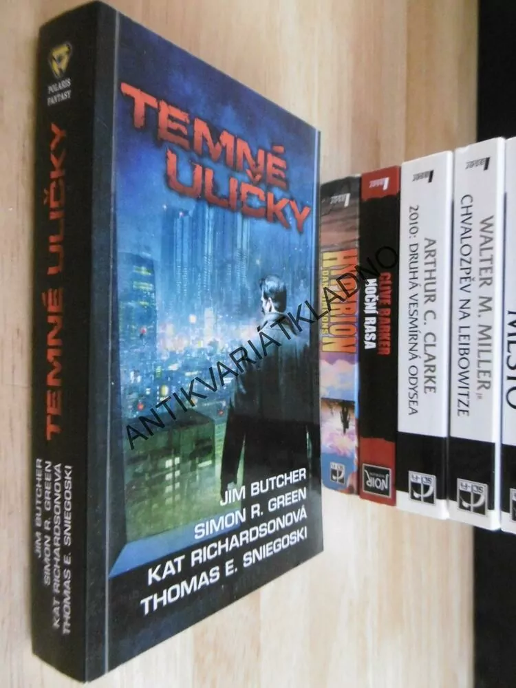 TEMNÉ ULIČKY, JIM BUTCHER, SIMON R. GREEN, AJ., **an