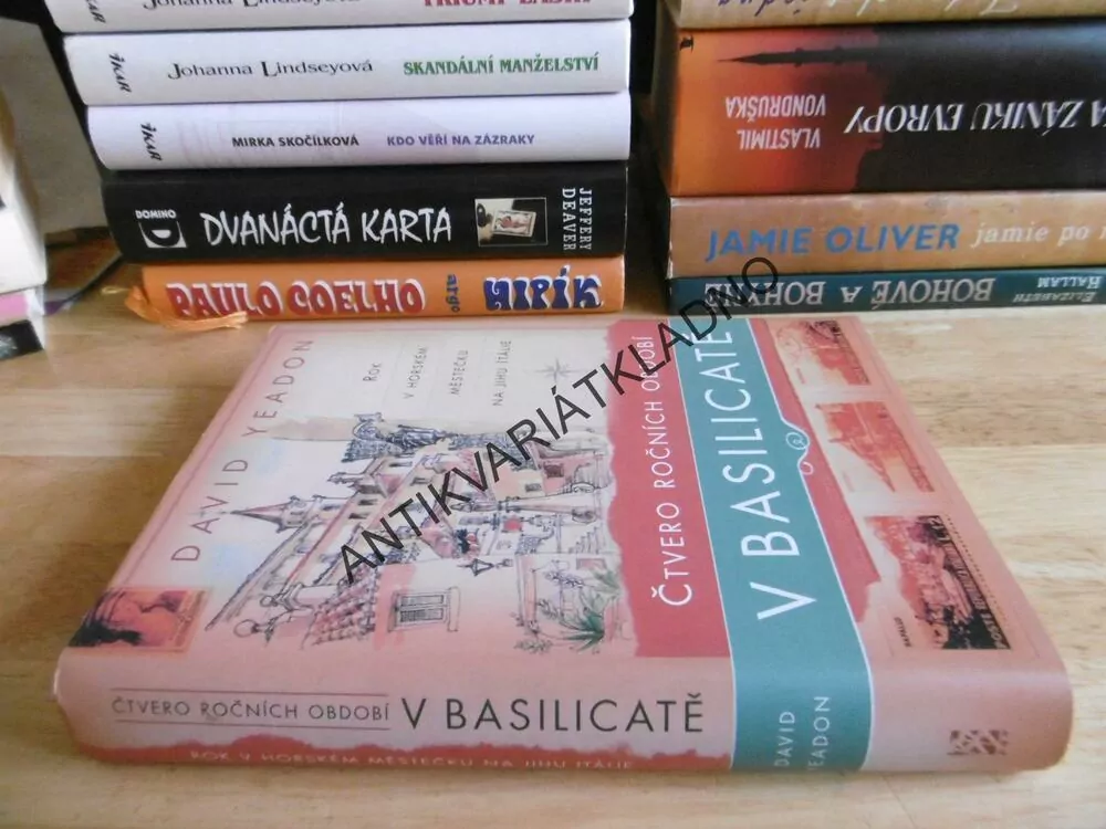 ČTVERO ROČNÍCH OBDOBÍ V BASILICATĚ, JIH ITÁLIE, DAVID YEADON, **an