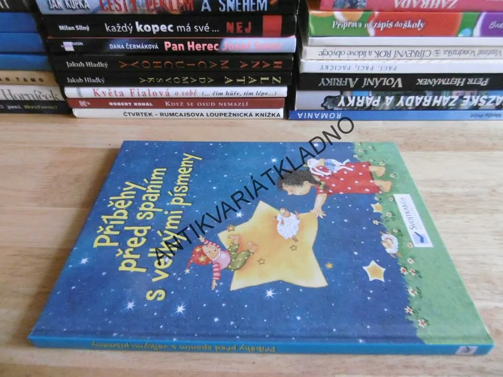PŘÍBĚHY PŘED SPANÍM S VELKÝMI PÍSMENY, **an