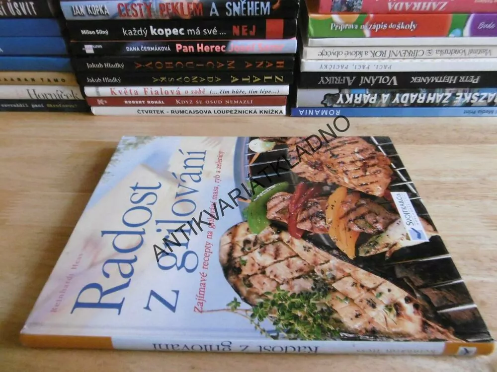 RADOST Z GRILOVÁNÍ, REINHARDT HESS, **an