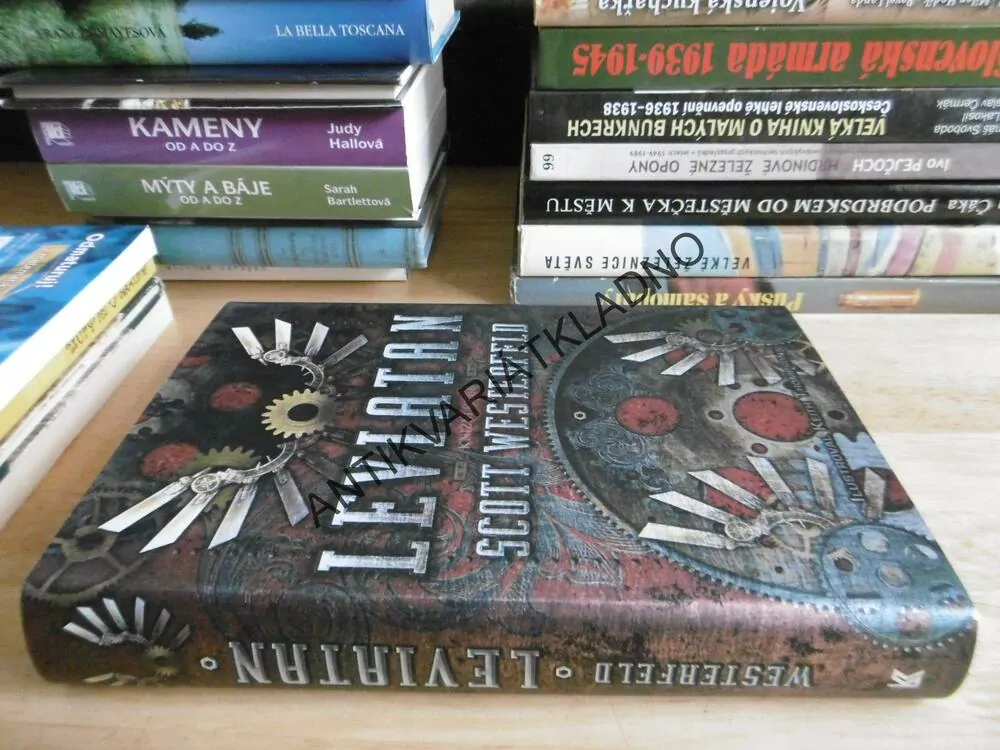 LEVIATAN, SCOTT WESTRFELD, **an