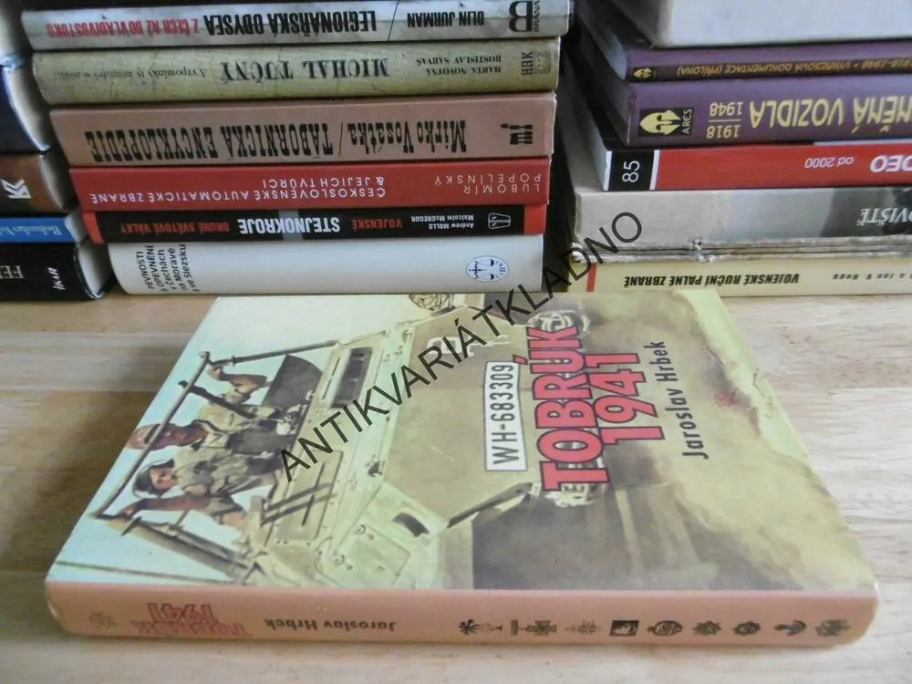 TOBRÚK 1941, JAROSLAV HRBEK, **an