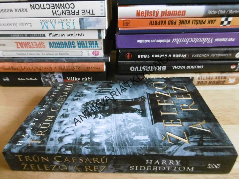 ŽEZLO A REZ, TRŮN CAESARŮ, HARRY SIDEBOTTOM, **an