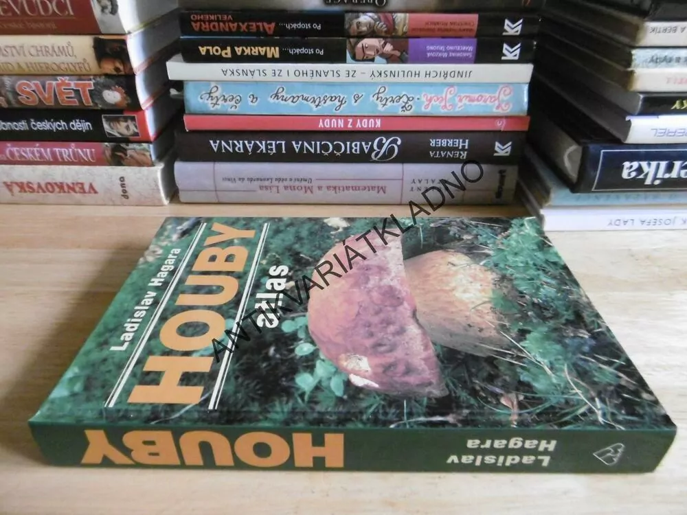 HOUBY ATLAS, LADISLAV HAGARA, MYKOLOGIE, **an