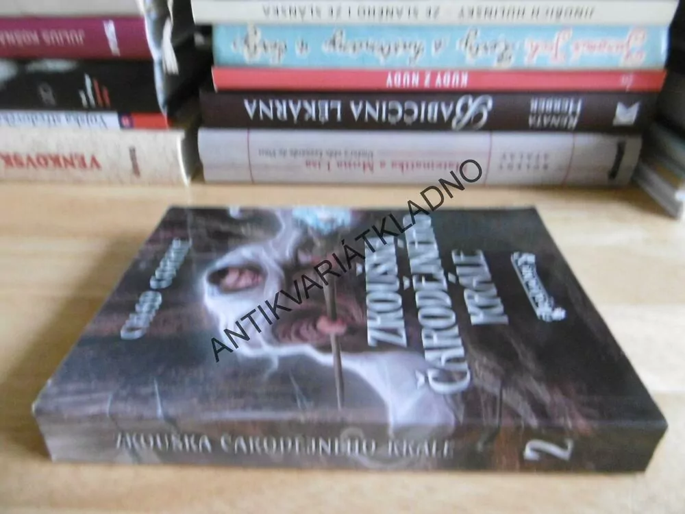 ZKOUŠKA ČARODĚJNÉHO KRÁLE, CHAD CORRIE, **an