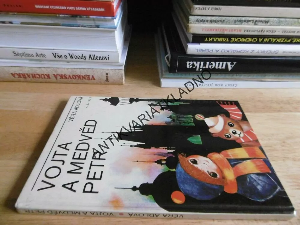 VOJTA A MEDVĚD PETR, VĚRA ADLOVÁ, VALERIE CHALOUPKOVÁ, 1982, **an