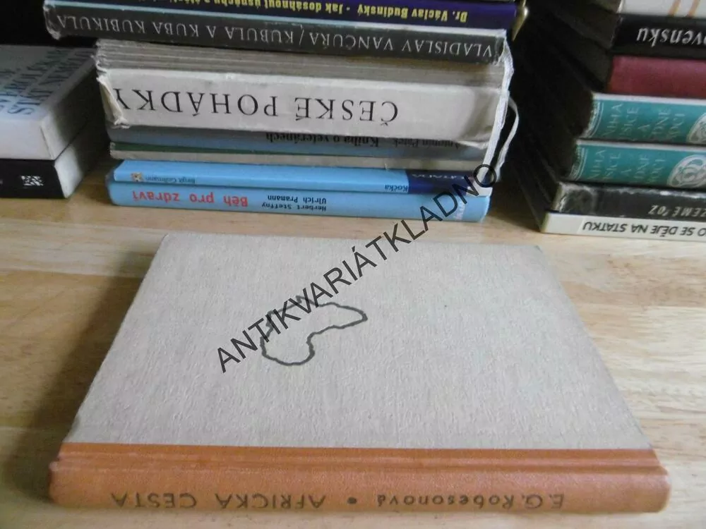 AFRICKÁ CESTA, ESLANDA GOODE ROBENSONOVÁ, **an